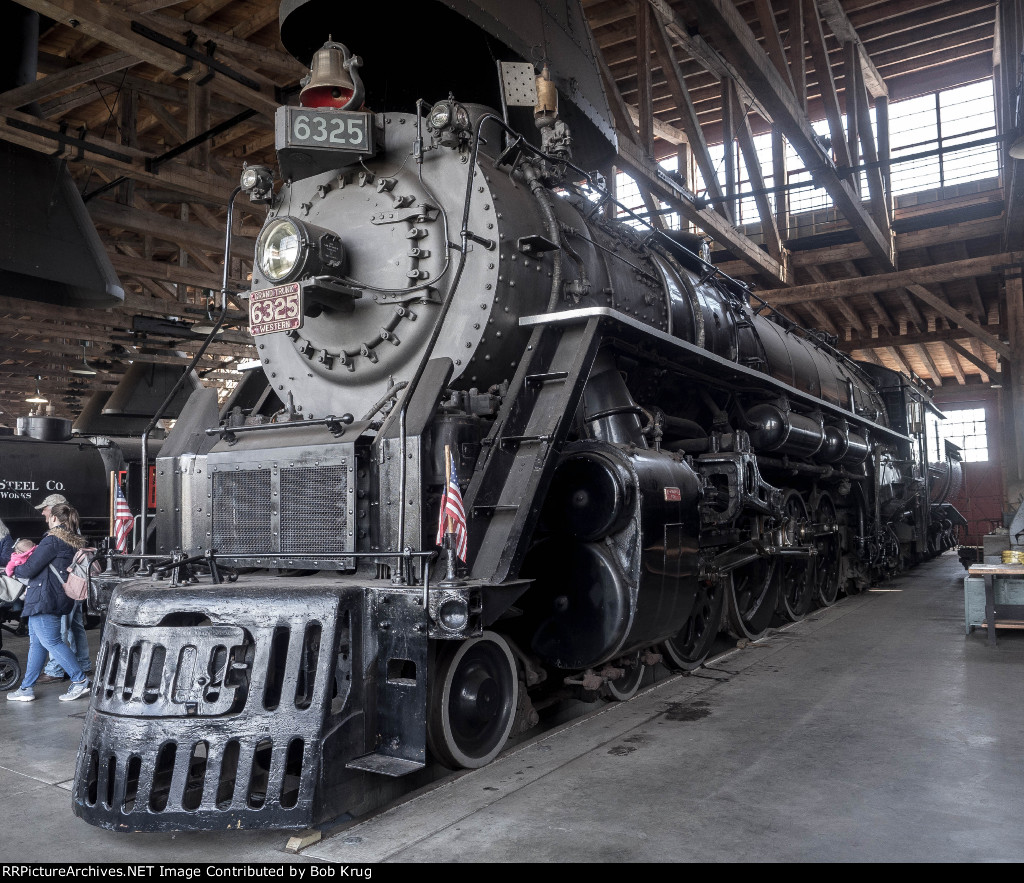 Grand Trunk Western 4-8-4 steam locomotive number 6325